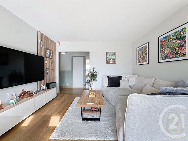 Afficher la photo en grand Appartement F3 à vendre - 3 pièces - 70 m2 - Compiegne - 60 - PICARDIE