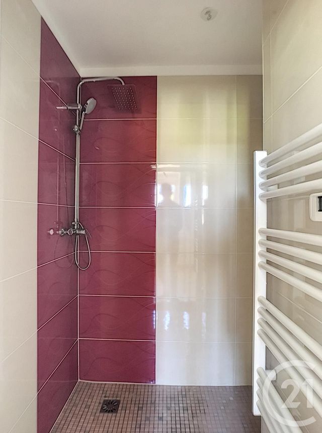 Maison &agrave; louer - 5 pi&egrave;ces - 120,37 m2 - Tracy Le Mont - 60 - PICARDIE