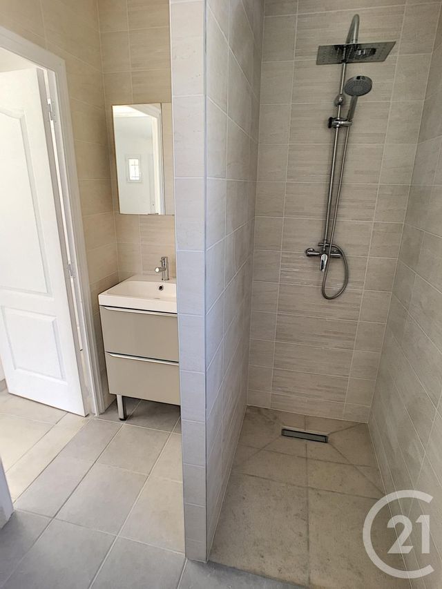 Maison &agrave; louer - 5 pi&egrave;ces - 120,37 m2 - Tracy Le Mont - 60 - PICARDIE