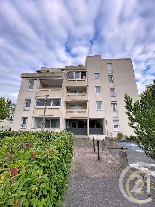 Afficher la photo en grand Appartement F3 à louer - 3 pièces - 74,42 m2 - Compiegne - 60 - PICARDIE