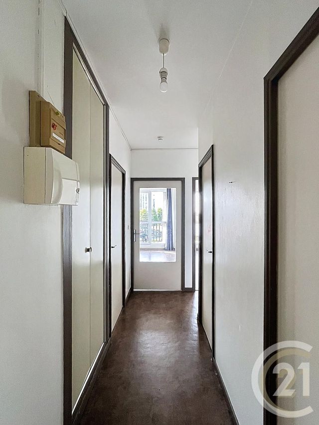 Afficher la photo en grand Appartement F2 à louer - 2 pièces - 52,38 m2 - Compiegne - 60 - PICARDIE