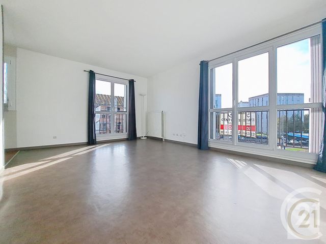 Afficher la photo en grand Appartement F2 à louer - 2 pièces - 52,38 m2 - Compiegne - 60 - PICARDIE