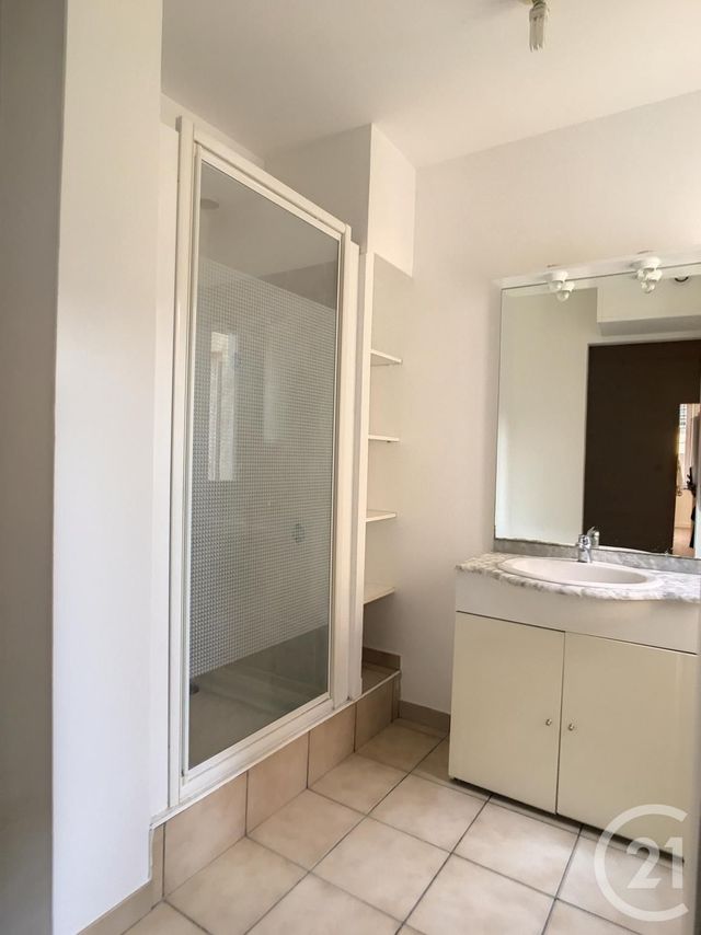 Afficher la photo en grand Appartement F2 à louer - 2 pièces - 34,17 m2 - Compiegne - 60 - PICARDIE