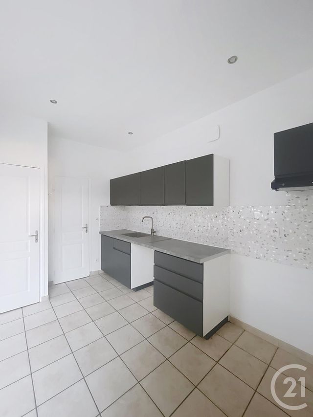 Appartement F4 à louer - 4 pièces - 89,46 m2 - Bethisy St Pierre - 60 - PICARDIE