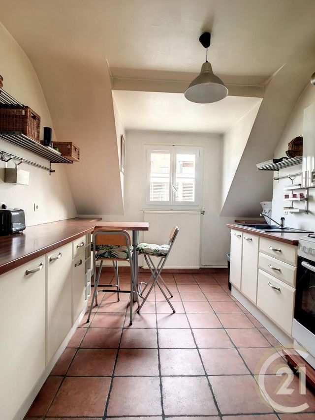 Appartement F3 &agrave; louer - 3 pi&egrave;ces - 69 m2 - Compiegne - 60 - PICARDIE