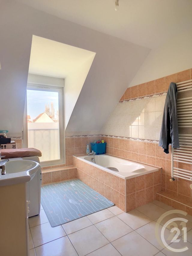 Maison à louer - 5 pièces - 117 m2 - Lacroix St Ouen - 60 - PICARDIE