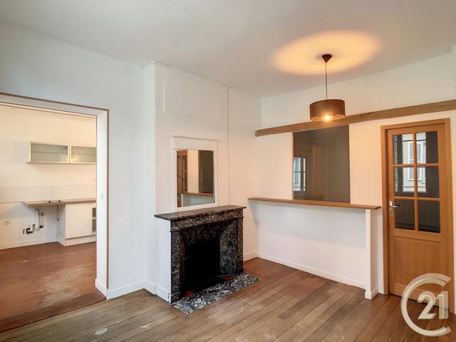 Appartement F2 à louer - 2 pièces - 41,32 m2 - Compiegne - 60 - PICARDIE
