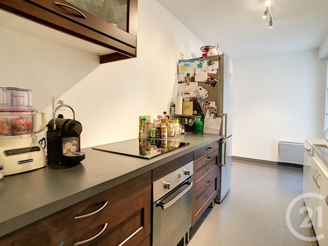 Appartement F3 à louer - 3 pièces - 72,74 m2 - Compiegne - 60 - PICARDIE