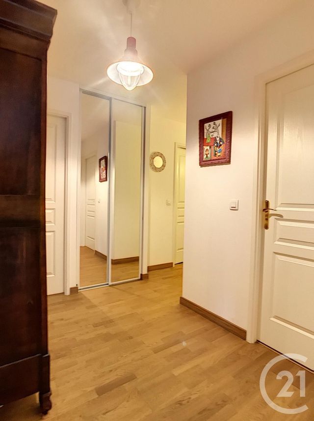 Appartement F3 à louer - 3 pièces - 72,74 m2 - Compiegne - 60 - PICARDIE