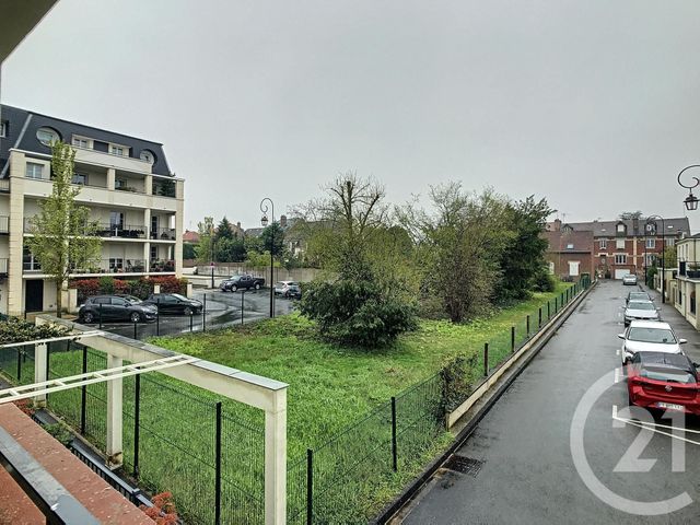 Appartement F3 à louer - 3 pièces - 72,74 m2 - Compiegne - 60 - PICARDIE