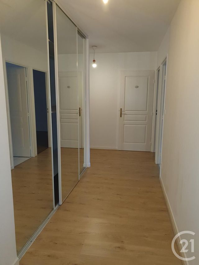 Appartement F3 à louer - 3 pièces - 71,73 m2 - Compiegne - 60 - PICARDIE