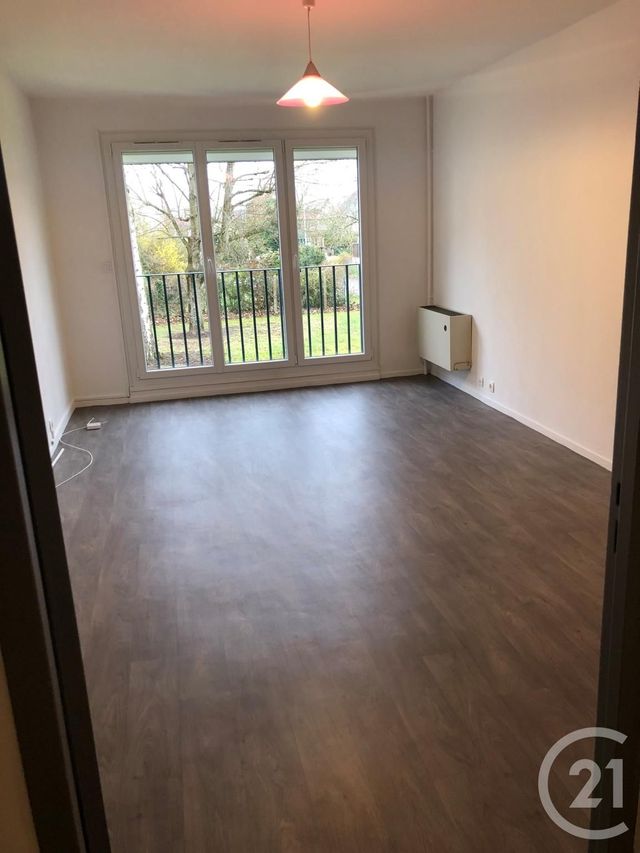 Appartement F1 à louer - 1 pièce - 27,43 m2 - Compiegne - 60 - PICARDIE