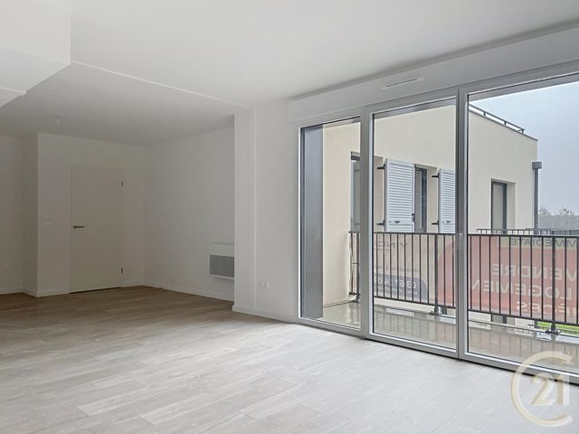 Appartement F4 à vendre - 4 pièces - 90,44 m2 - Compiegne - 60 - PICARDIE