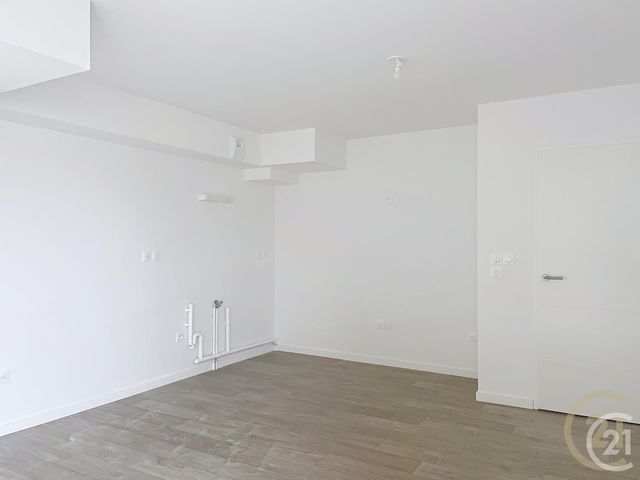 Appartement F4 à vendre - 4 pièces - 90,44 m2 - Compiegne - 60 - PICARDIE