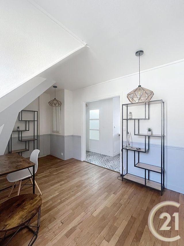 Appartement Studio à louer - 1 pièce - 27,39 m2 - Compiegne - 60 - PICARDIE
