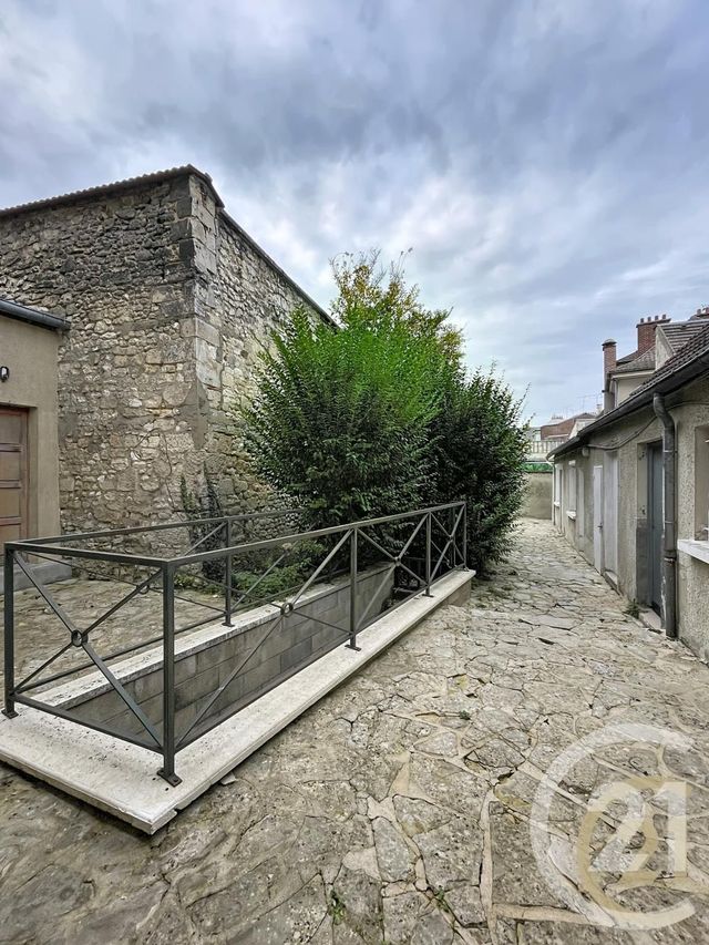 Appartement F2 à louer - 2 pièces - 31,32 m2 - Compiegne - 60 - PICARDIE