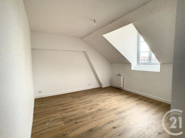 Appartement F5 à louer - 5 pièces - 126,19 m2 - Compiegne - 60 - PICARDIE