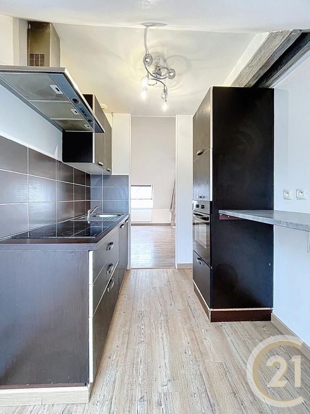 Appartement F2 &agrave; louer - 2 pi&egrave;ces - 48 m2 - Compiegne - 60 - PICARDIE