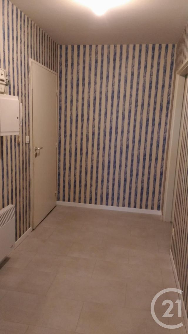 Appartement F3 &agrave; vendre - 3 pi&egrave;ces - 67,34 m2 - Compiegne - 60 - PICARDIE