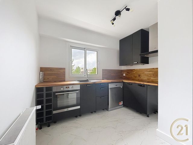 Appartement F3 &agrave; louer - 3 pi&egrave;ces - 69,45 m2 - Compiegne - 60 - PICARDIE