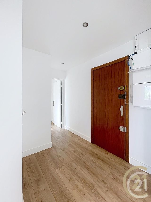 Appartement F3 &agrave; louer - 3 pi&egrave;ces - 69,45 m2 - Compiegne - 60 - PICARDIE