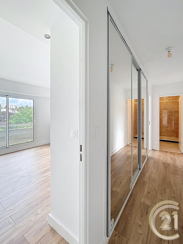 Appartement F3 &agrave; louer - 3 pi&egrave;ces - 69,45 m2 - Compiegne - 60 - PICARDIE