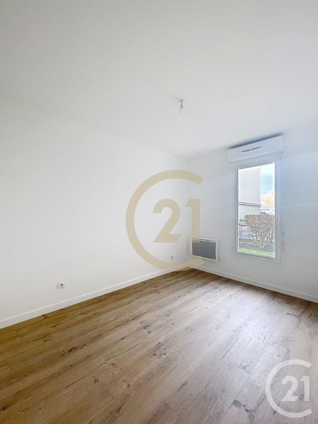 Appartement F4 &agrave; louer - 4 pi&egrave;ces - 71,30 m2 - Margny Les Compiegne - 60 - PICARDIE