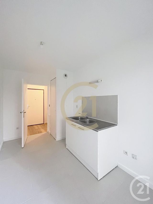 Appartement F4 &agrave; louer - 4 pi&egrave;ces - 71,30 m2 - Margny Les Compiegne - 60 - PICARDIE