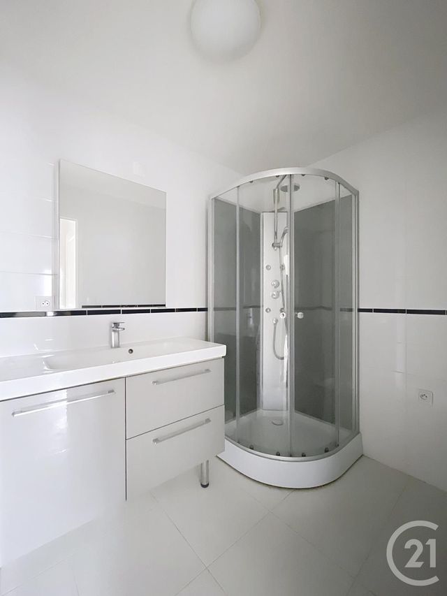 Appartement F3 &agrave; vendre - 3 pi&egrave;ces - 72,20 m2 - Compiegne - 60 - PICARDIE