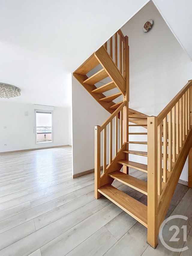 Appartement F3 &agrave; vendre - 3 pi&egrave;ces - 72,20 m2 - Compiegne - 60 - PICARDIE