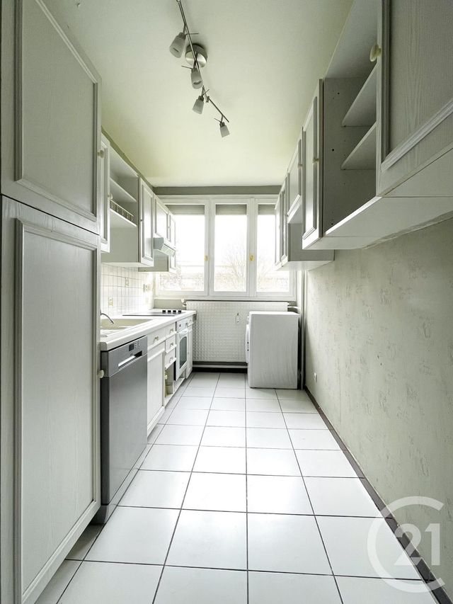 Appartement F4 &agrave; vendre - 4 pi&egrave;ces - 90,90 m2 - Compiegne - 60 - PICARDIE