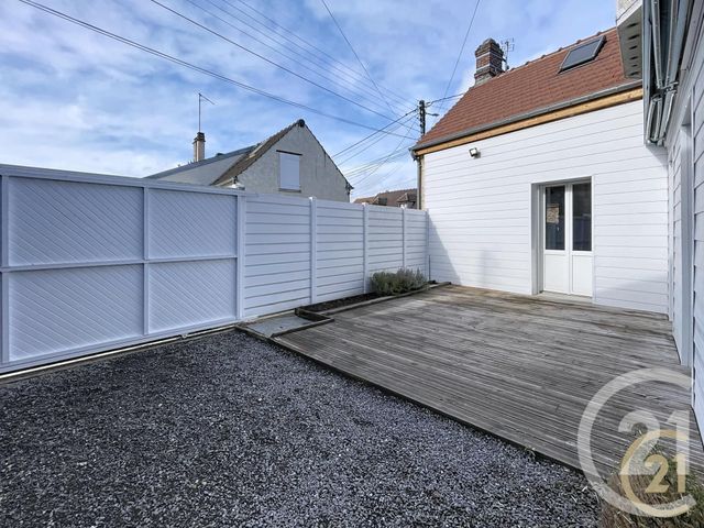Maison &agrave; louer - 4 pi&egrave;ces - 95,11 m2 - Lacroix St Ouen - 60 - PICARDIE