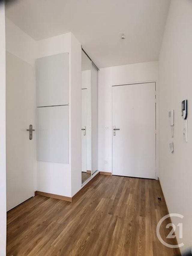 Appartement F2 &agrave; louer - 2 pi&egrave;ces - 40,80 m2 - Margny Les Compiegne - 60 - PICARDIE