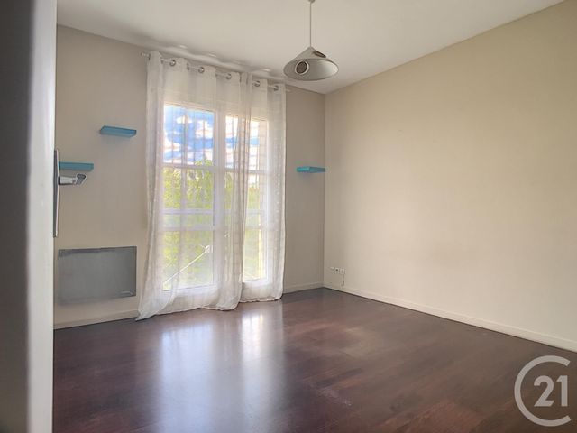 Appartement F3 &agrave; louer - 3 pi&egrave;ces - 62 m2 - Compiegne - 60 - PICARDIE