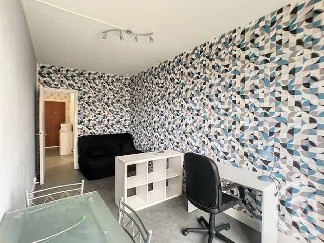 Appartement Studio &agrave; louer - 1 pi&egrave;ce - 19,30 m2 - Compiegne - 60 - PICARDIE