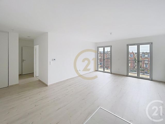 Appartement F3 &agrave; louer - 3 pi&egrave;ces - 62 m2 - Compiegne - 60 - PICARDIE