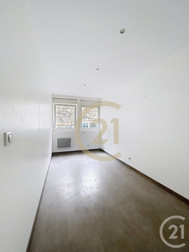 Appartement F2 &agrave; louer - 2 pi&egrave;ces - 46,32 m2 - Compiegne - 60 - PICARDIE