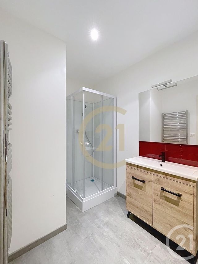 Appartement F2 &agrave; louer - 2 pi&egrave;ces - 46,32 m2 - Compiegne - 60 - PICARDIE