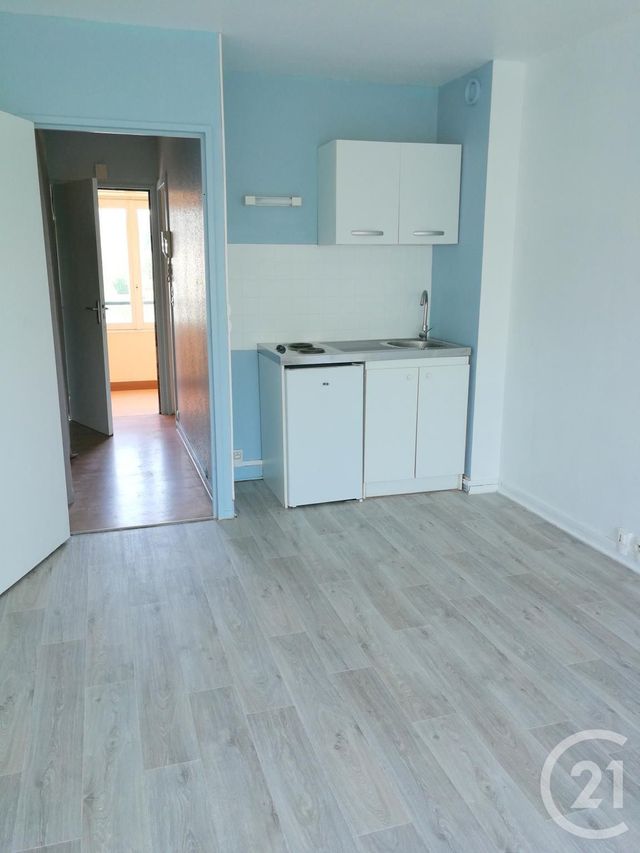 Appartement F1 &agrave; louer - 1 pi&egrave;ce - 26,10 m2 - Compiegne - 60 - PICARDIE