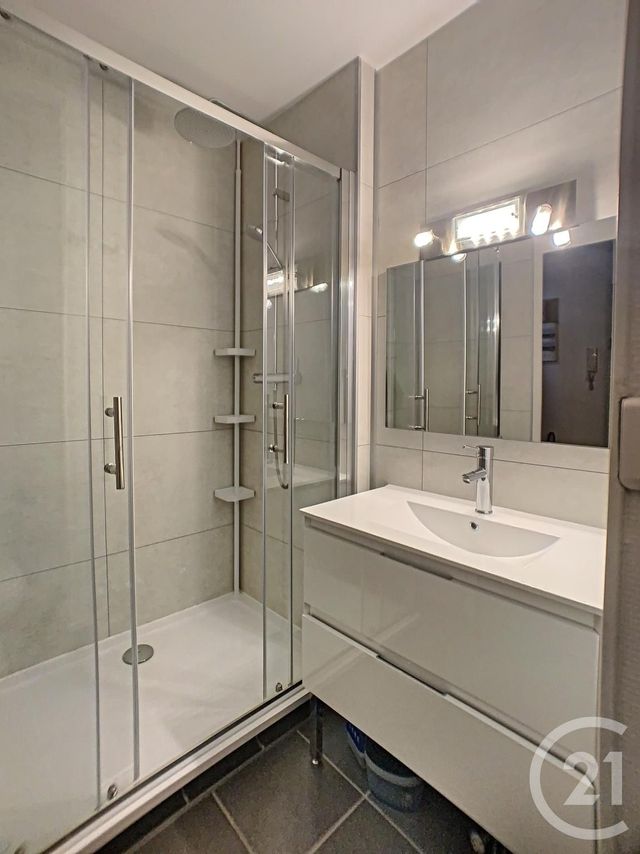 Appartement F1 &agrave; louer - 1 pi&egrave;ce - 39,58 m2 - Compiegne - 60 - PICARDIE