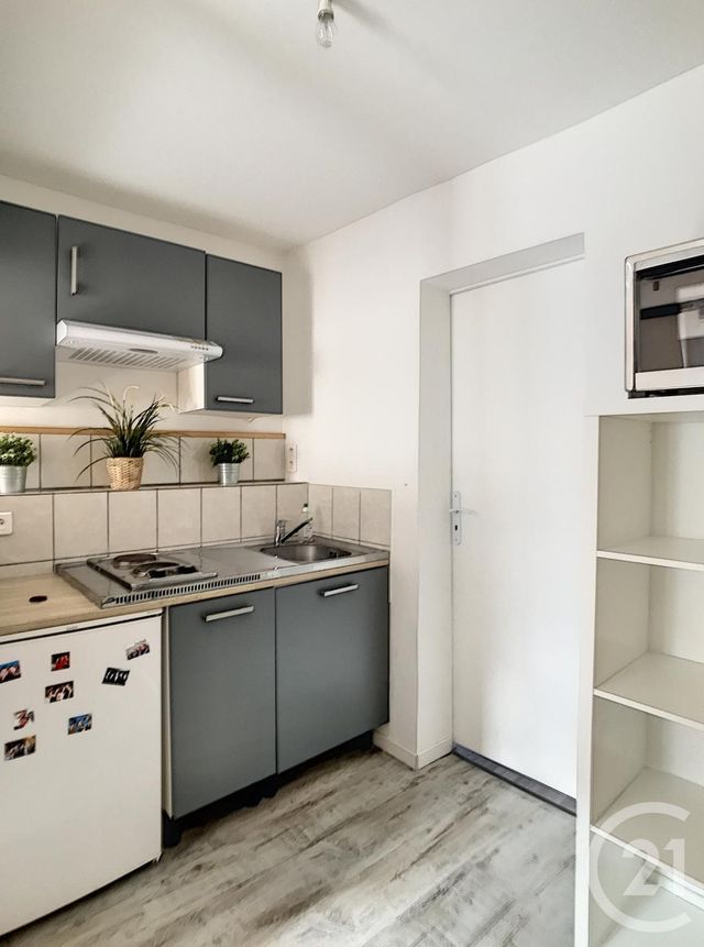 Appartement Duplex &agrave; louer - 2 pi&egrave;ces - 24,66 m2 - Compiegne - 60 - PICARDIE