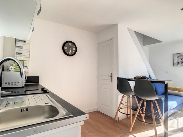 Appartement Duplex &agrave; louer - 2 pi&egrave;ces - 25,83 m2 - Compiegne - 60 - PICARDIE