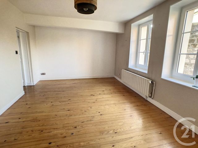 Maison &agrave; louer - 5 pi&egrave;ces - 121,07 m2 - Compiegne - 60 - PICARDIE