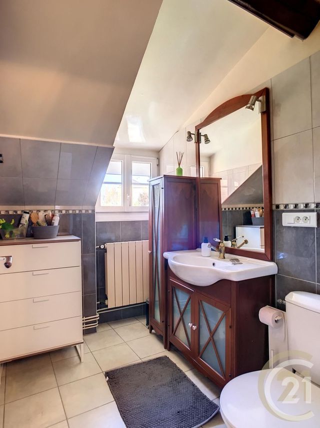 Maison &agrave; louer - 5 pi&egrave;ces - 121,07 m2 - Compiegne - 60 - PICARDIE