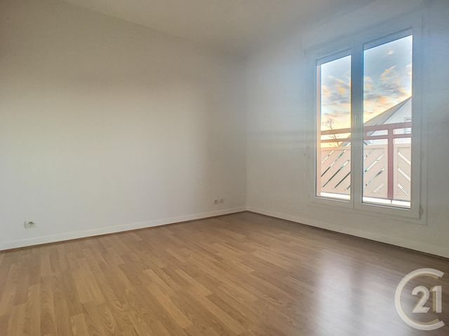 Appartement F3 &agrave; louer - 3 pi&egrave;ces - 64,28 m2 - Lacroix St Ouen - 60 - PICARDIE