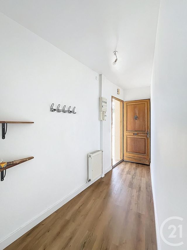 Appartement F3 &agrave; louer - 3 pi&egrave;ces - 76,04 m2 - Lacroix St Ouen - 60 - PICARDIE