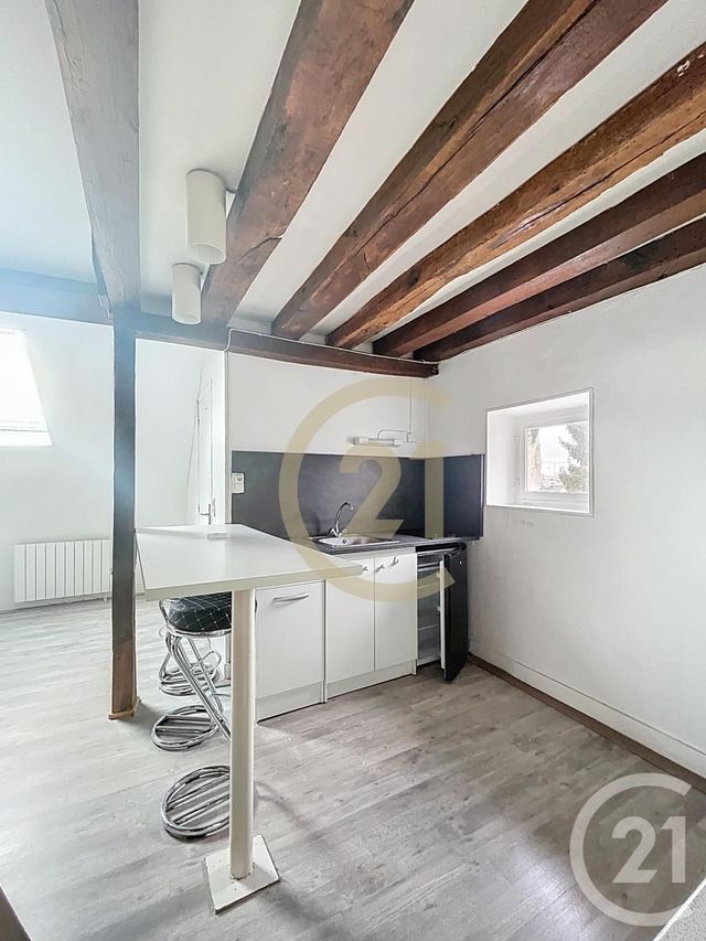 Appartement Studio &agrave; louer - 1 pi&egrave;ce - 29,11 m2 - Compiegne - 60 - PICARDIE