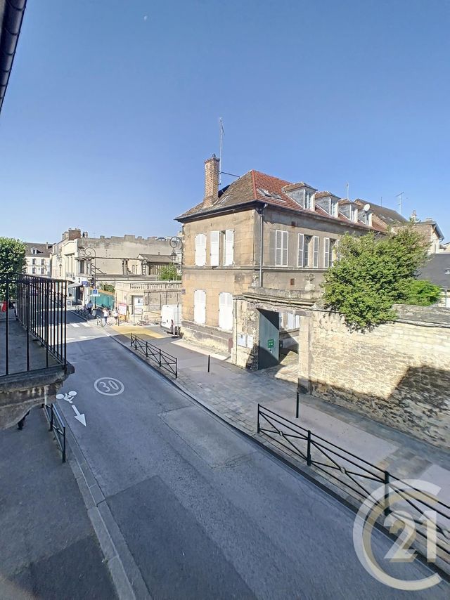 Appartement F1 &agrave; louer - 1 pi&egrave;ce - 16,29 m2 - Compiegne - 60 - PICARDIE