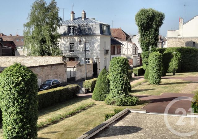 Appartement F2 à louer COMPIEGNE