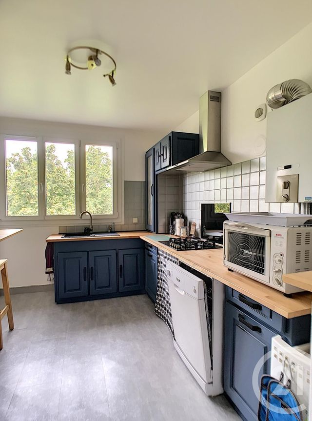 Appartement F2 &agrave; louer - 2 pi&egrave;ces - 50,65 m2 - Compiegne - 60 - PICARDIE